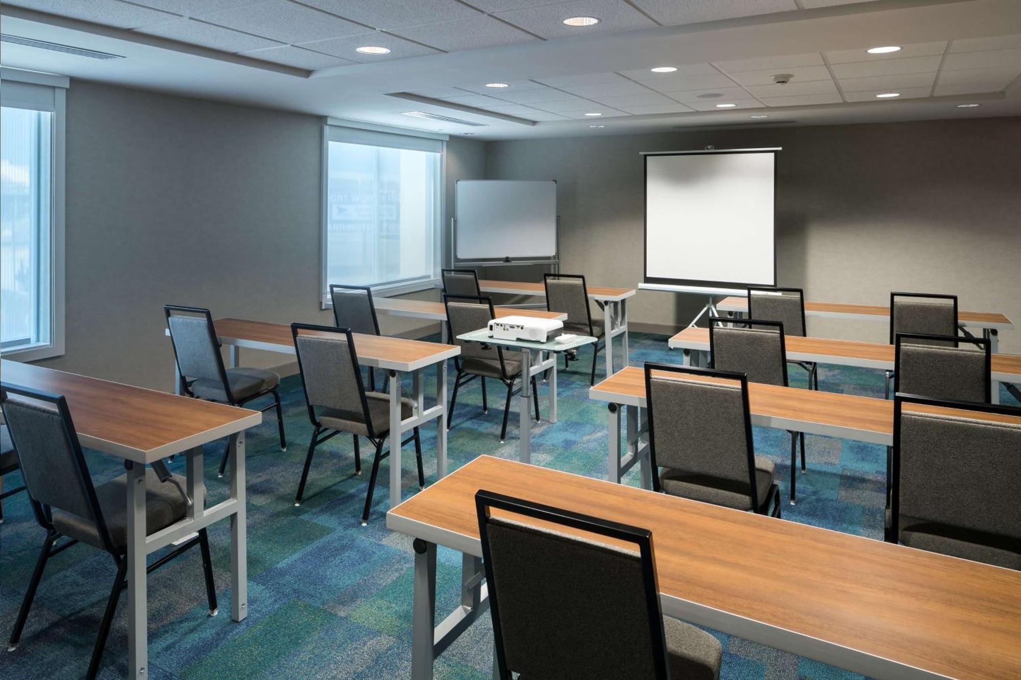 Home2 Suites By Hilton Fort Worth Cultural District Екстериор снимка